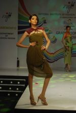 at NIFT Graduation fashion show in Lalit Hotel on 20th May 2012 (82).JPG